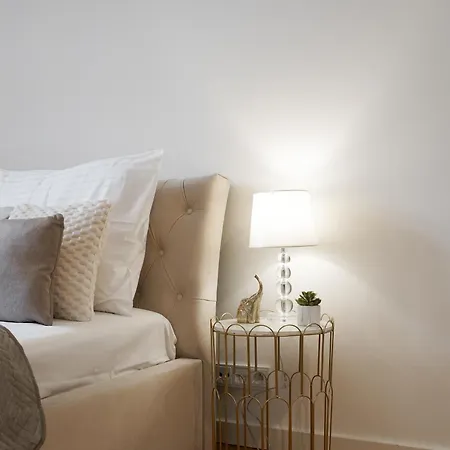 Apartamento Elegant Garden Near Main Station *